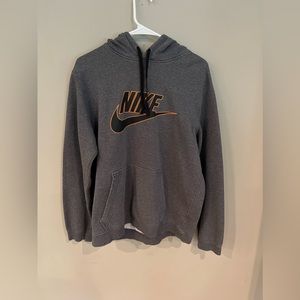 GREY NIKE HOODIE